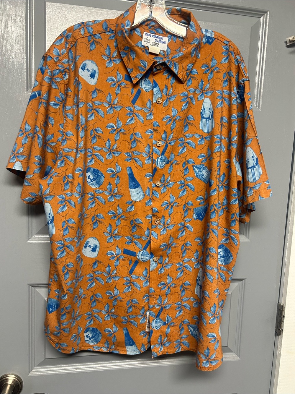 CAPE KENNEDY CLOTHING “Space Capsules” orange & blue Hawaiian shirts. EUC 2XL